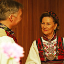 23. november: Dronning Sonja er til stede når mestre i norsk folkemusikk og -dans samles til festforestilling i Operaen. Foto: Sven Gj. Gjeruldsen. Det kongelige hoff.
